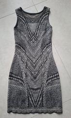 Marc Cain Mouwloze Jurk Grijs - Maat 38, Maat 38/40 (M), Ophalen of Verzenden, Zo goed als nieuw, Knielengte