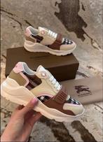 Burberry schoenen dames maat 38, Kinderen en Baby's, Babykleding | Schoentjes en Sokjes, Ophalen of Verzenden, Zo goed als nieuw