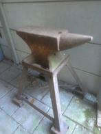 zwaar aanbeeld plus onderstel, Doe-het-zelf en Verbouw, Ophalen, Gebruikt