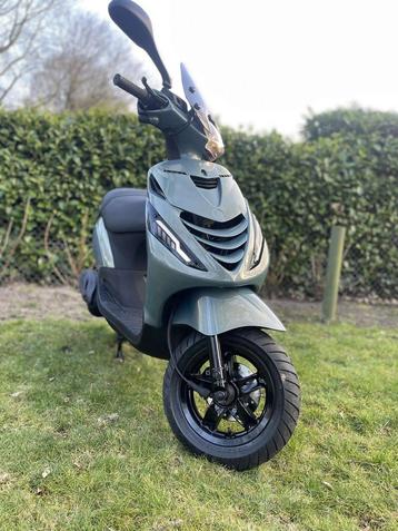 CUSTOM SPECIAL EDITION PIAGGIO ZIP (‼️NIEUWSTAAT‼️) beschikbaar voor biedingen