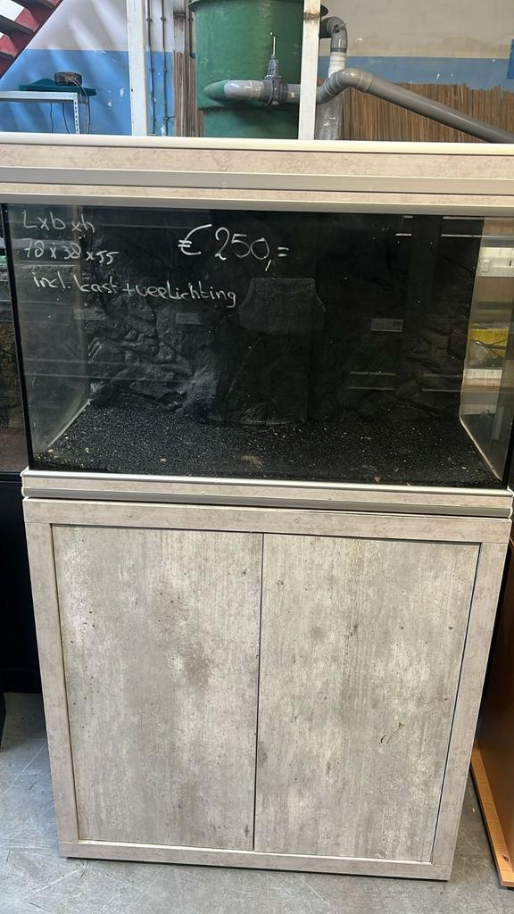 Vissenasiel aquarium 78x38x55 met verlichting, Dieren en Toebehoren, Vissen | Aquaria en Toebehoren, Zo goed als nieuw, Leeg aquarium