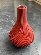 Bruinrode Nevalu Vaas, Huis en Inrichting, Woonaccessoires | Vazen, Kunststof, Ophalen of Verzenden, Zo goed als nieuw, Minder dan 50 cm