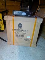 The Bastard Small + Plate Setter - Nieuw in doos!, Ophalen, Doos, Minder dan 50 cm, Minder dan 40 cm