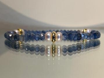 Edelsteen armband met kyaniet en button zoetwaterparels beschikbaar voor biedingen