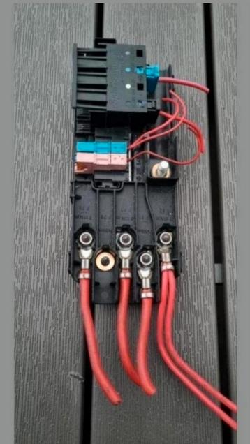 ZEKERINGSKAST MERCEDES W211 W219 CLS63 C63 E63 E55 AMG  beschikbaar voor biedingen