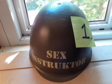 Aangeboden 3x legerhelm (MANCAVE) beschikbaar voor biedingen