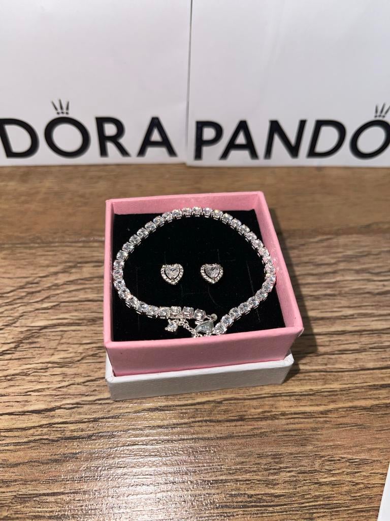 Pandora Armband & Oorbellen Set - Zilver & Strass, Verzenden, Zo goed als nieuw, Zilver, Met strass