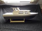 Radiografische boot, Hobby en Vrije tijd, Modelbouw | Boten en Schepen, Ophalen, Zo goed als nieuw