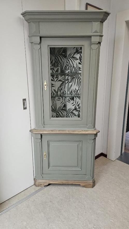 Mooie vitrine hoekkast, Huis en Inrichting, Kasten | Vitrinekasten, Nieuw, 50 tot 100 cm, 25 tot 50 cm, Ophalen