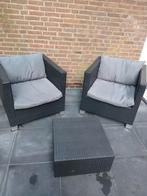 Twee Fauteuils plus tafel/voetenbank, Tuin en Terras, Ophalen, Zo goed als nieuw, Wicker, 2 zitplaatsen