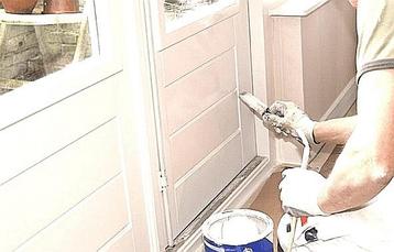 Schilder beschikbaar voor binnen schilderwerk, sauswerk. beschikbaar voor biedingen