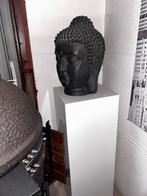 Boeddha beeld op witte sokkel, Ophalen of Verzenden, Zo goed als nieuw