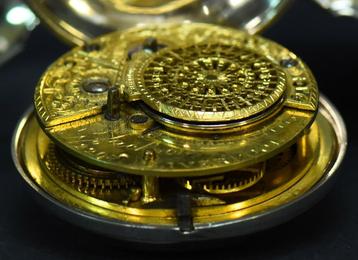 Engels zilveren paircase spillegang horloge, jaar 1781 beschikbaar voor biedingen
