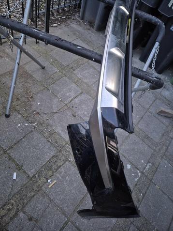 Kia Niro 2024 onderbumper/VW id3 2025 rechter koplamp beschikbaar voor biedingen