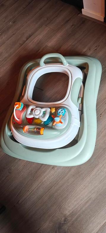 Qute loopstoel beschikbaar voor biedingen