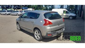 Portier 4Deurs links-achter van een Peugeot 3008 (EVGC) beschikbaar voor biedingen