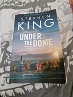 Stephen King - Under the dome (gevangen), Stephen King, Ophalen of Verzenden, Zo goed als nieuw, Nederland