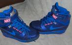 Super exclusieve Nike sky hi revolution maat 38.5, Blauw, Nike revolution sky high, Ophalen of Verzenden, Sneakers of Gympen