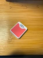 Weegschaal - 2.6x2.3cm - kunststof, Verzamelen, Poppenhuizen en Toebehoren, Ophalen of Verzenden, Zo goed als nieuw, Poppenhuis