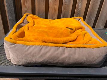 Luxe zachte nieuwe hondenmand HKM Anam Cara Comfort beschikbaar voor biedingen