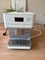 Miele CM6100 Koffiemachine - Lotuswit, Afneembaar waterreservoir, Gebruikt, Koffiemachine, 4 tot 10 kopjes