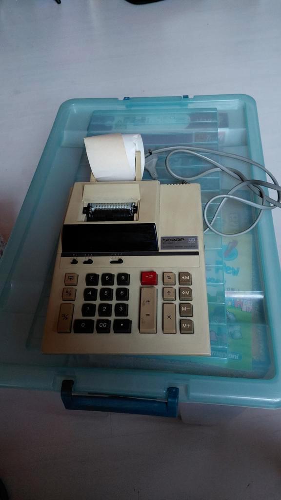 Sharp EL-1607 Rekenmachine met Rol, Antiek en Kunst, Antiek | Kantoor en Zakelijk, Ophalen of Verzenden
