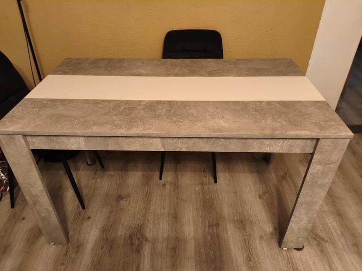 Complete woonkamer eettafel tv meubel kastjes grijs wit, Huis en Inrichting, Tafels | Eettafels, Zo goed als nieuw, 50 tot 100 cm