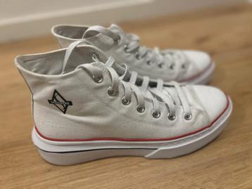 Witte Skechers - Maat 40 - Zo goed als nieuw! beschikbaar voor biedingen