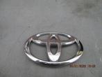Embleem logo voorbumper toyota corolla verso, Auto-onderdelen, Ophalen of Verzenden, Nieuw, Toyota