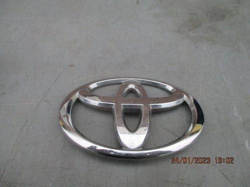 Embleem logo voorbumper toyota corolla verso, Auto-onderdelen, Carrosserie en Plaatwerk, Toyota, Nieuw, Ophalen of Verzenden