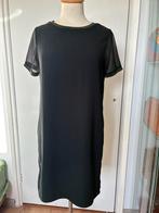 DISTRIKT NORREBRO zeer donkerblauw jurkje XS korte mouw, Kleding | Dames, Blauw, Ophalen of Verzenden, Zo goed als nieuw, Knielengte