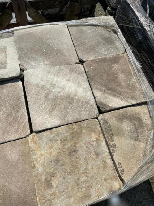 RESTPARTIJ VAN 33,2 M2 ZANDSTEEN TEGELS 30X30 CM 2 CM DIK, Tuin en Terras, Tegels en Klinkers, Nieuw, Overige typen, Hout, Ophalen of Verzenden