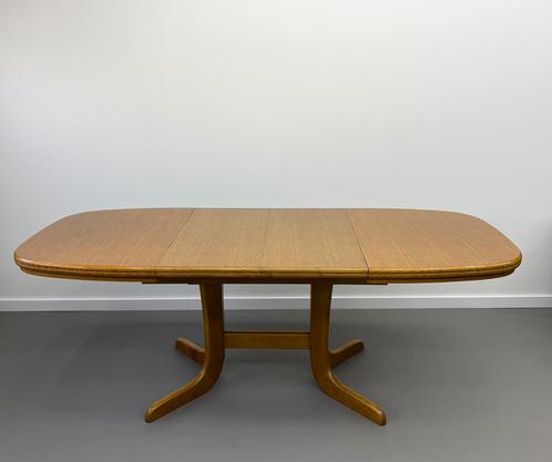 Vintage ovalen verlengbare eettafel, Huis en Inrichting, Tafels | Eettafels, Gebruikt, 50 tot 100 cm, 200 cm of meer, Ovaal, Ophalen