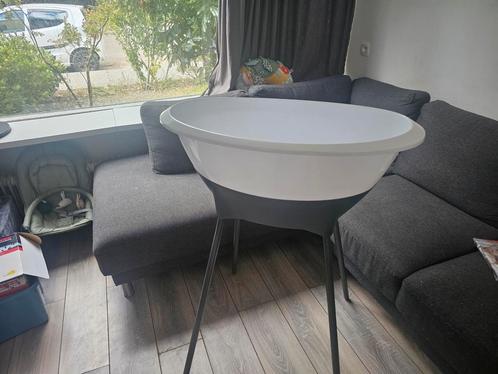 Bébé-jou badje met standaard, Kinderen en Baby's, Badjes en Verzorging, Zo goed als nieuw, Badje, Bébé-jou, Standaard, Ophalen