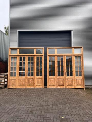 Antieke oranjerie in kozijn, met bovenlicht beschikbaar voor biedingen