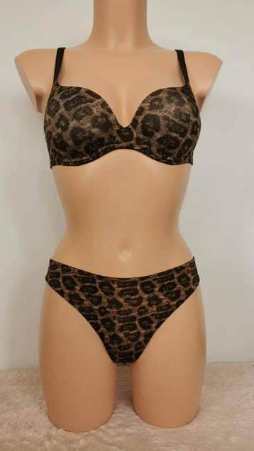 Nieuw marie jo Hugh bh 80b 85b 75c 80c 85c 80d beschikbaar voor biedingen