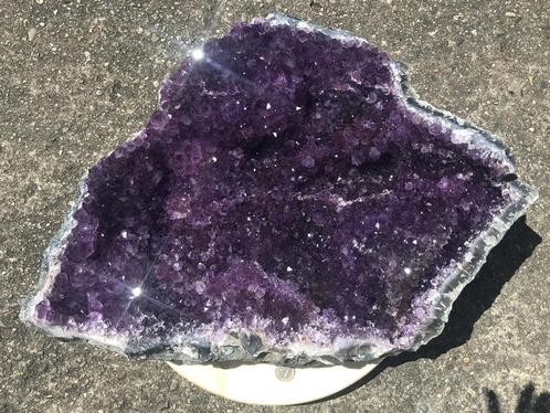 Amethist Cluster 20kg (21), 52 x 41 x 14 cm diep paars., Verzamelen, Mineralen en Fossielen, Mineraal, Ophalen of Verzenden