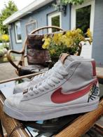 Nike Catechu  maat 38,5, Ophalen of Verzenden, Zo goed als nieuw, Sneakers of Gympen