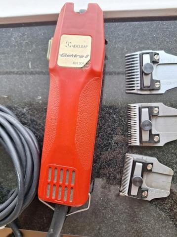 Zware professionele tondeuse Aesculap fav 2 incl 3 scheerkop beschikbaar voor biedingen