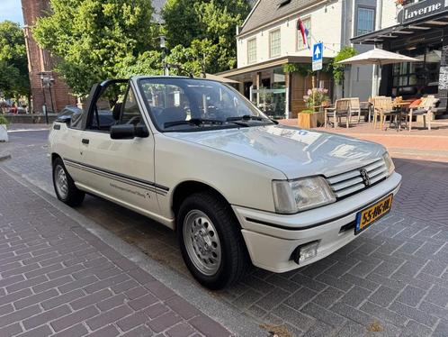 Peugeot 205 Cabriolet Top Conditie! (bj 1992), Auto's, Oldtimers, Bedrijf, Te koop, Open dak, Peugeot, Benzine, Cabriolet, Handgeschakeld