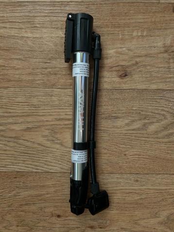 Mini Fietspomp - Mini Bicycle Pump voor Onderweg beschikbaar voor biedingen