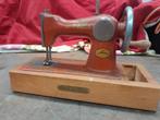 Vintage kinder speelgoed naaimachine, Antiek en Kunst, Antiek | Speelgoed, Ophalen of Verzenden