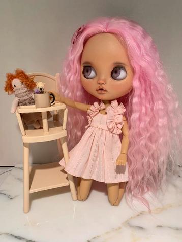 Blythe Ik-Luxurious roze haar beschikbaar voor biedingen
