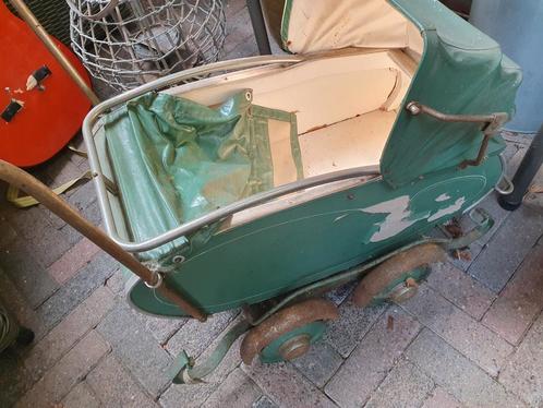 Antieke poppenwagen/kinderwagen, Antiek en Kunst, Antiek | Speelgoed, Ophalen