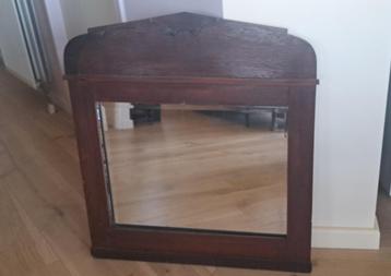 oude houten spiegel beschikbaar voor biedingen