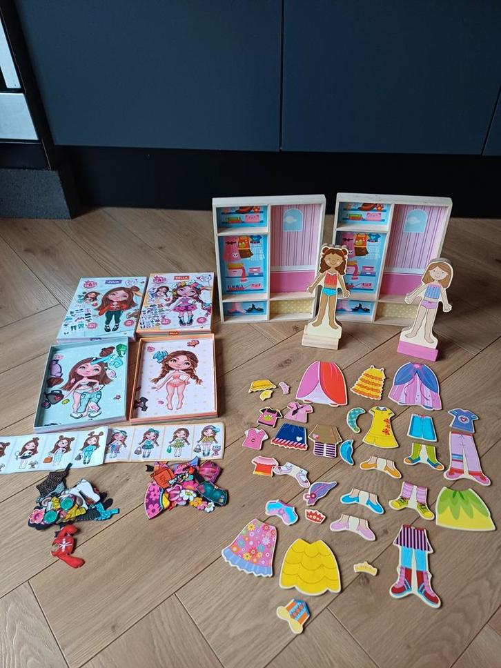 Poppetjes aankleden sets, 4 stuks, Verzamelen, Poppetjes en Figuurtjes, Ophalen of Verzenden