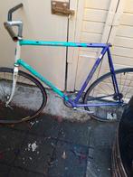 Fietsframe. Jan janssen, Ophalen, Gebruikt
