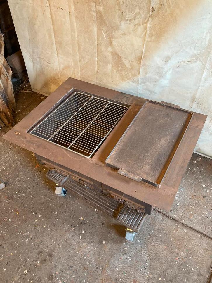 BBQ grilplaat, tafelbbq inbouw, Tuin en Terras, Houtskoolbarbecues, Gebruikt, Met accessoires, Ophalen