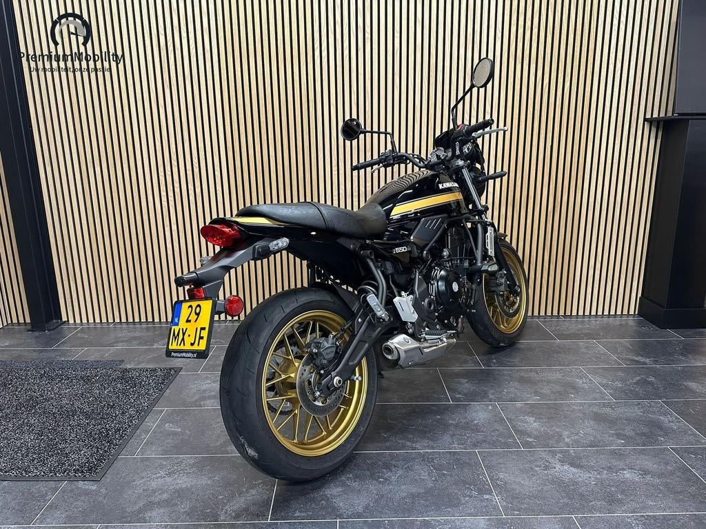 KAWASAKI Z650 RS (BJ 2025 / 2604 KM), 2 cilinders, Bedrijf, Onbekend, KAWASAKI