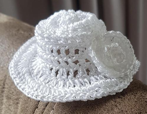 Nieuw, kleine hoeden, lolita gothic of voor poppen, wit, Hobby en Vrije tijd, Knutselen, Nieuw, Knutselwerk, Verzenden